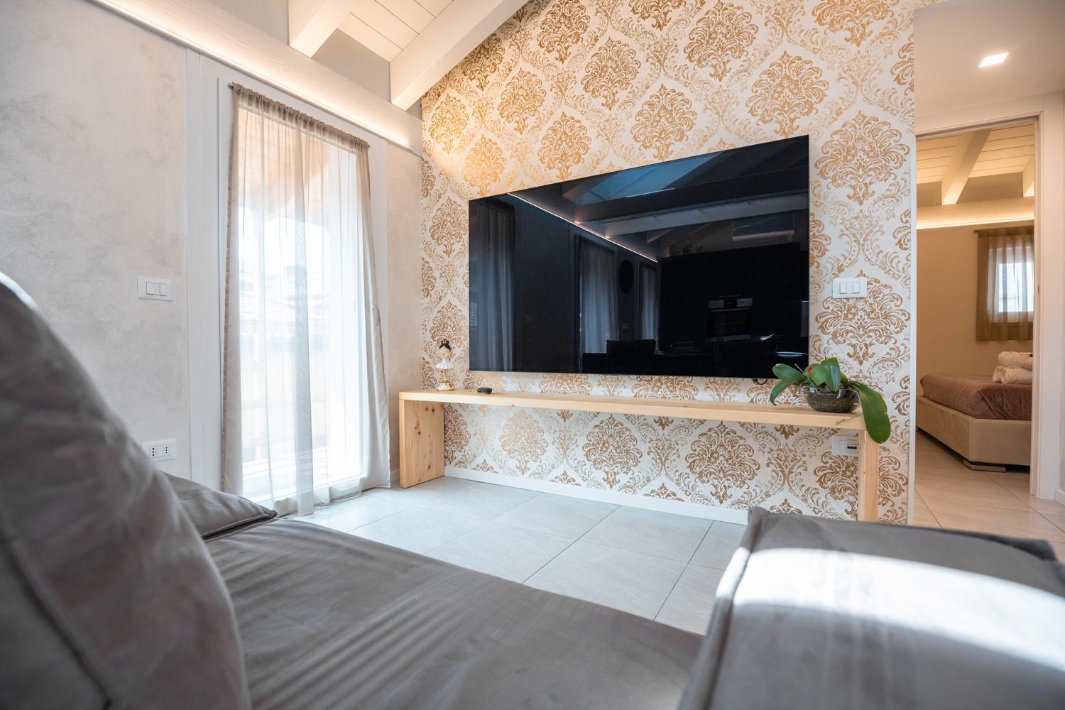 Es Rooms And Apartments Torbole Sul Garda Bagian luar foto