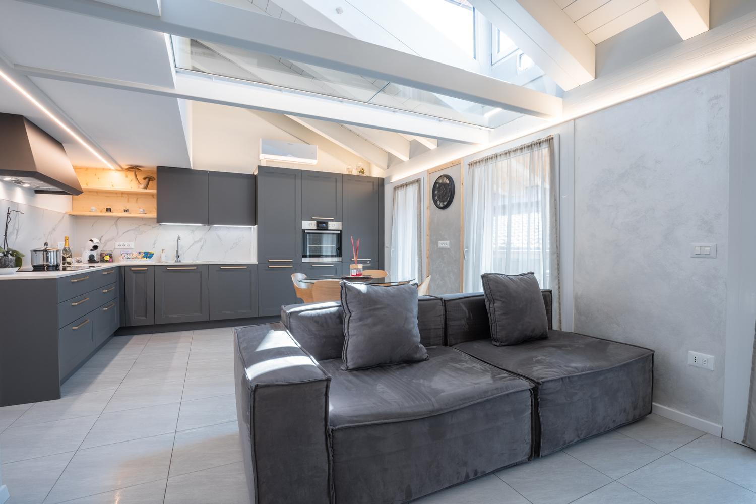 Es Rooms And Apartments Torbole Sul Garda Bagian luar foto