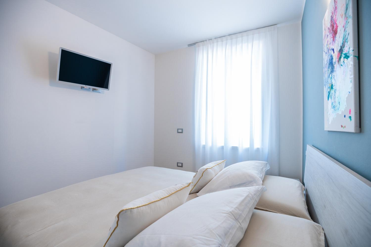 Es Rooms And Apartments Torbole Sul Garda Bagian luar foto