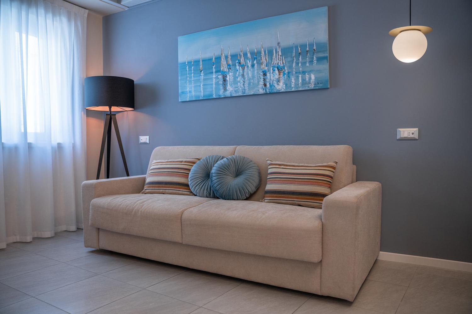 Es Rooms And Apartments Torbole Sul Garda Bagian luar foto