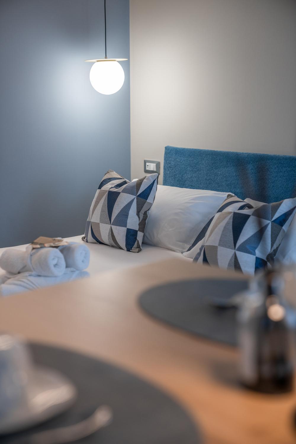 Es Rooms And Apartments Torbole Sul Garda Bagian luar foto