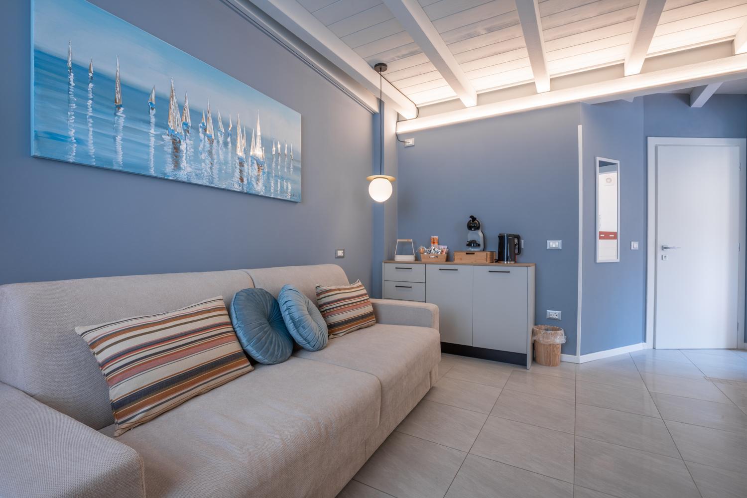 Es Rooms And Apartments Torbole Sul Garda Bagian luar foto
