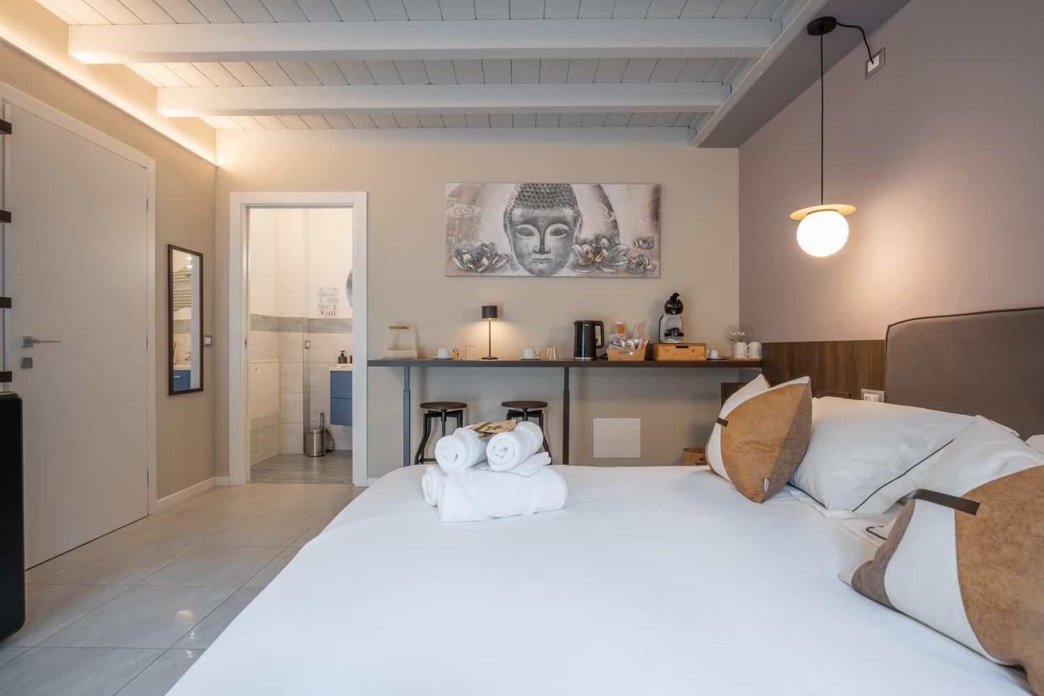 Es Rooms And Apartments Torbole Sul Garda Bagian luar foto
