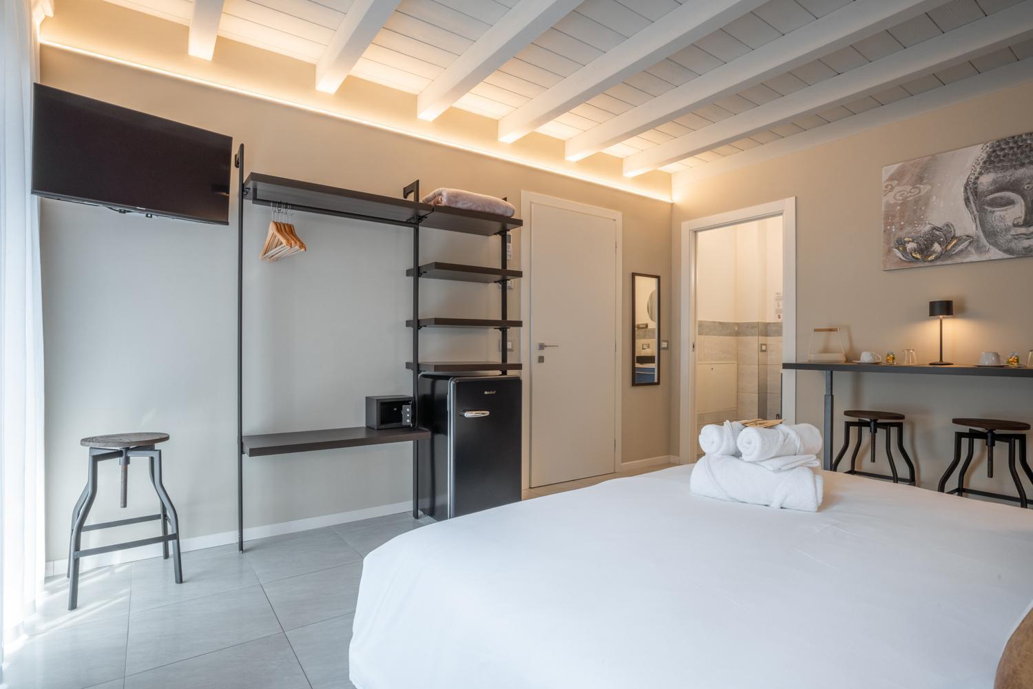 Es Rooms And Apartments Torbole Sul Garda Bagian luar foto